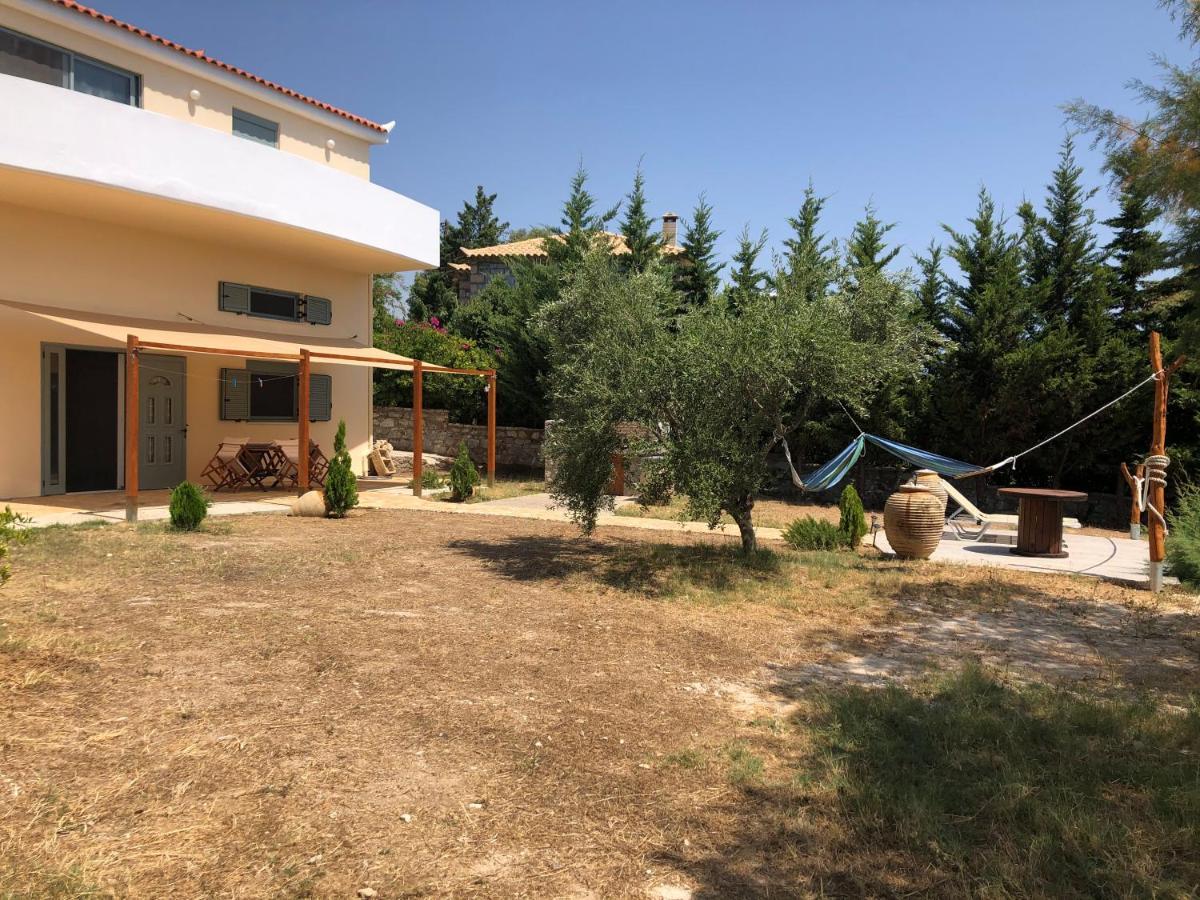 Seafront Studio With Direct Beach Access Koróni Esterno foto
