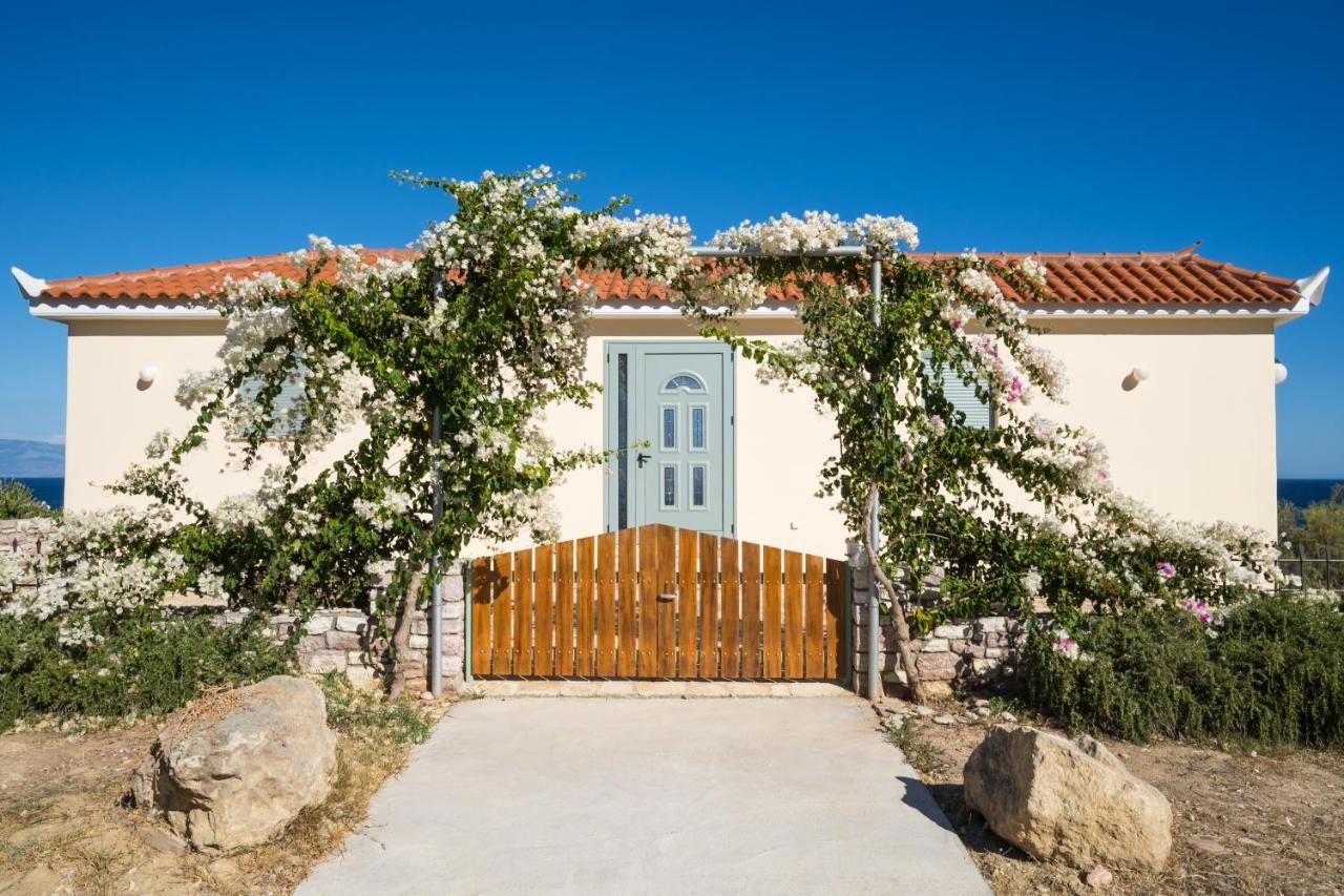 Seafront Studio With Direct Beach Access Koróni Esterno foto