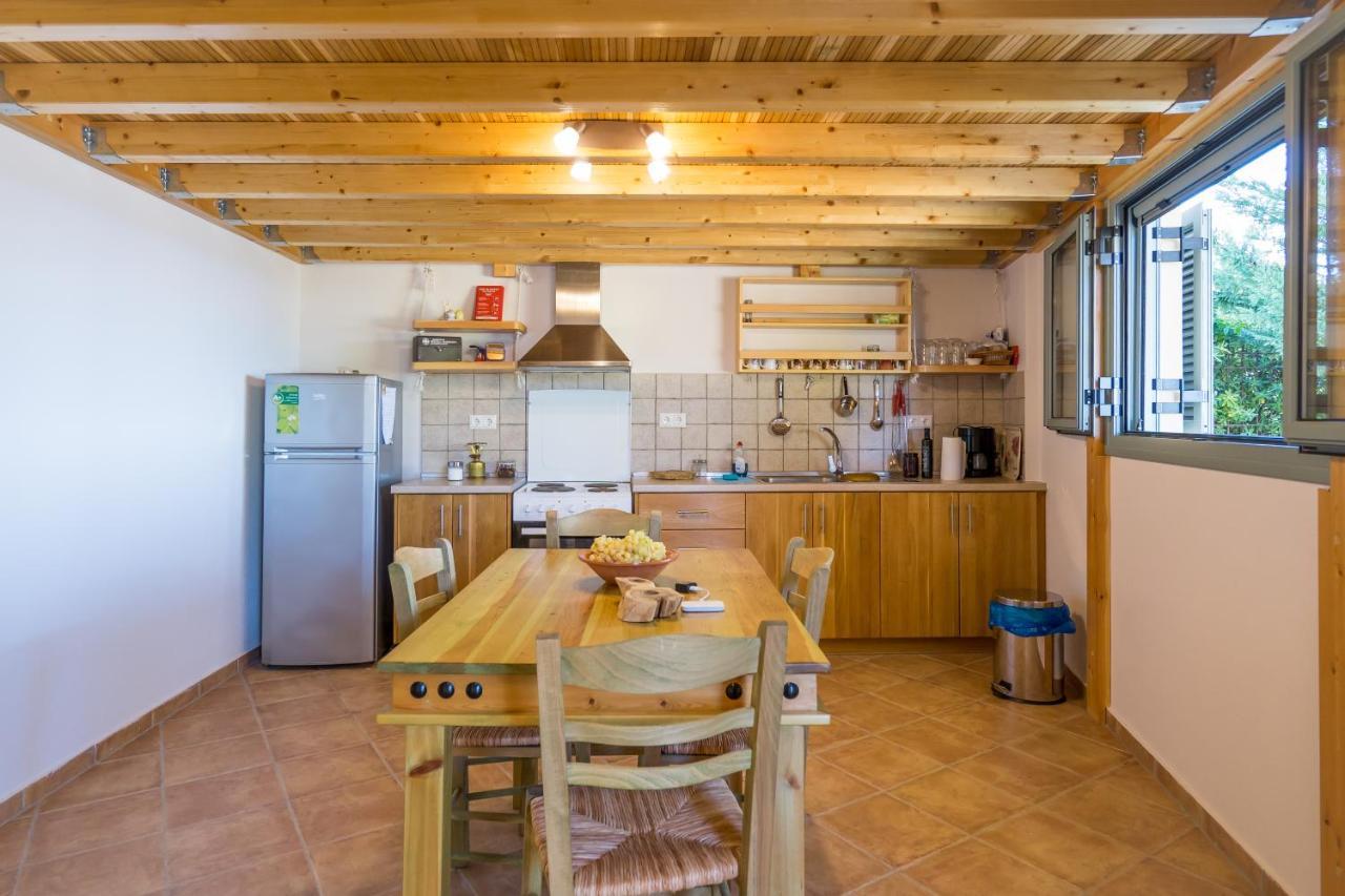 Seafront Studio With Direct Beach Access Koróni Esterno foto