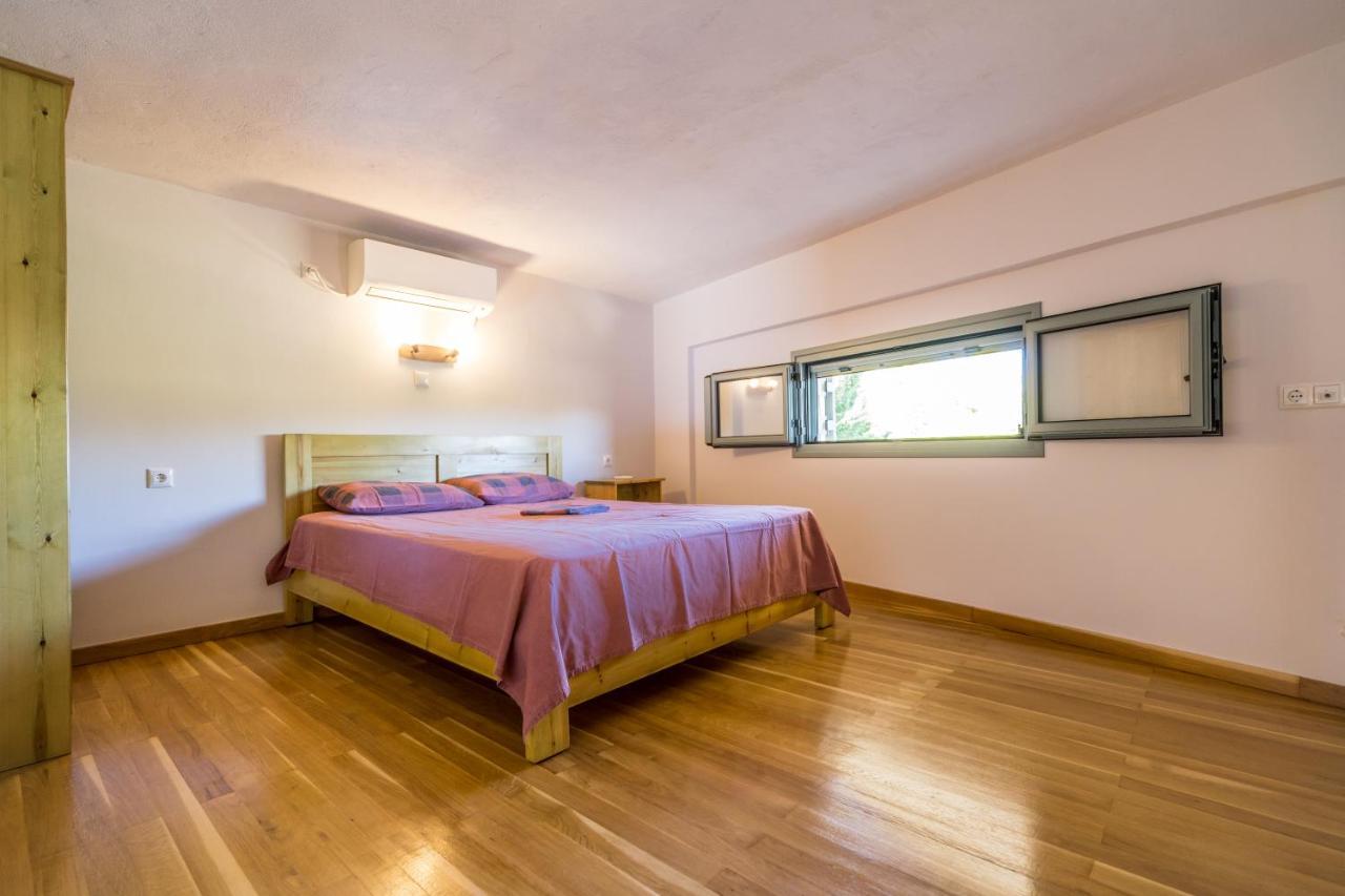 Seafront Studio With Direct Beach Access Koróni Esterno foto