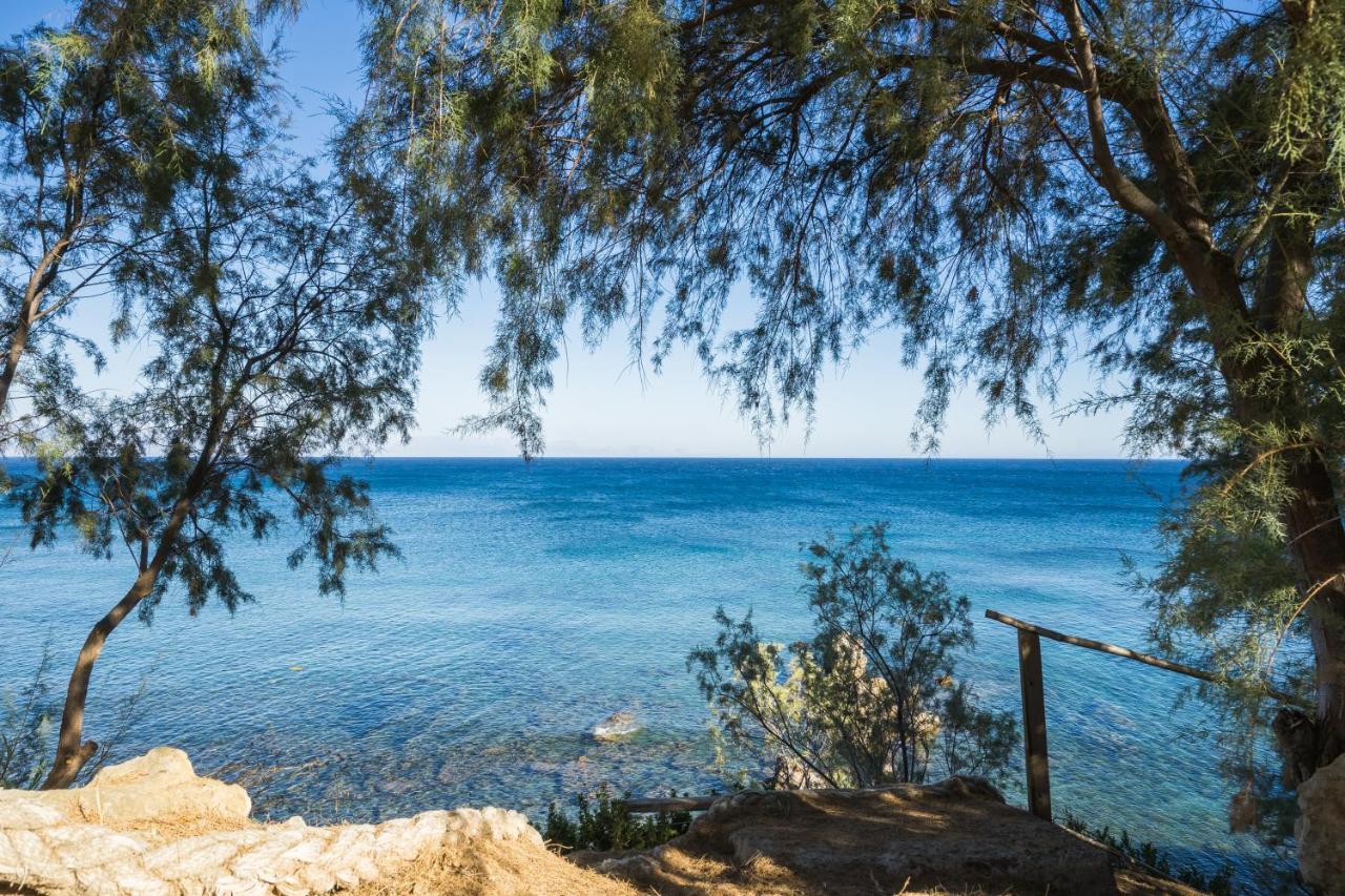 Seafront Studio With Direct Beach Access Koróni Esterno foto